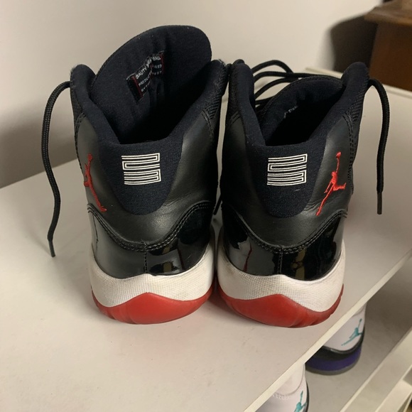 Jordan Retro 11s Size 5Y - Picture 4 of 4